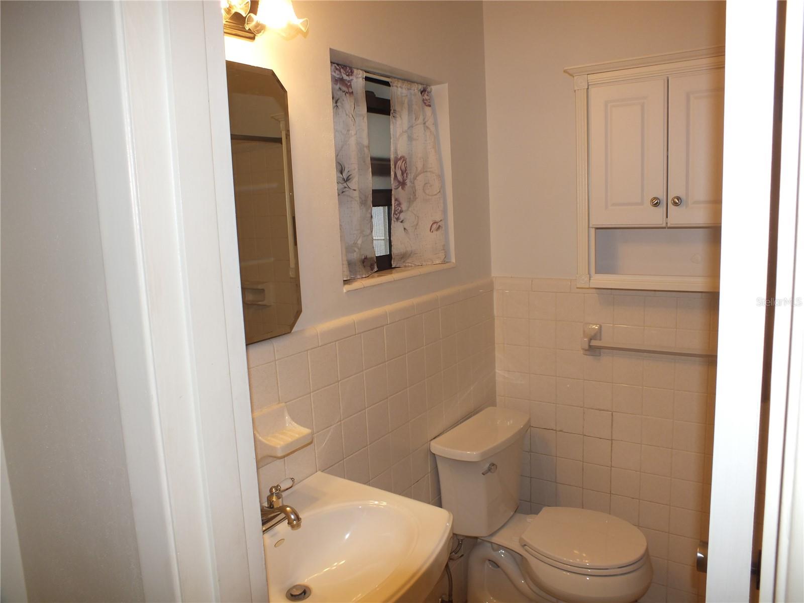Image 10 of 13 For 2418 Central Avenue