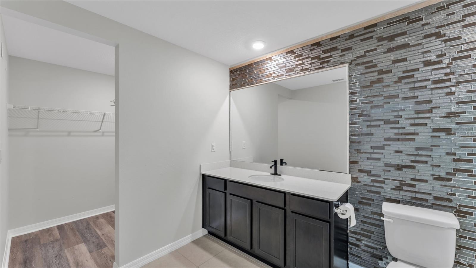 Image 12 of 12 For 261 Hyacinth Court