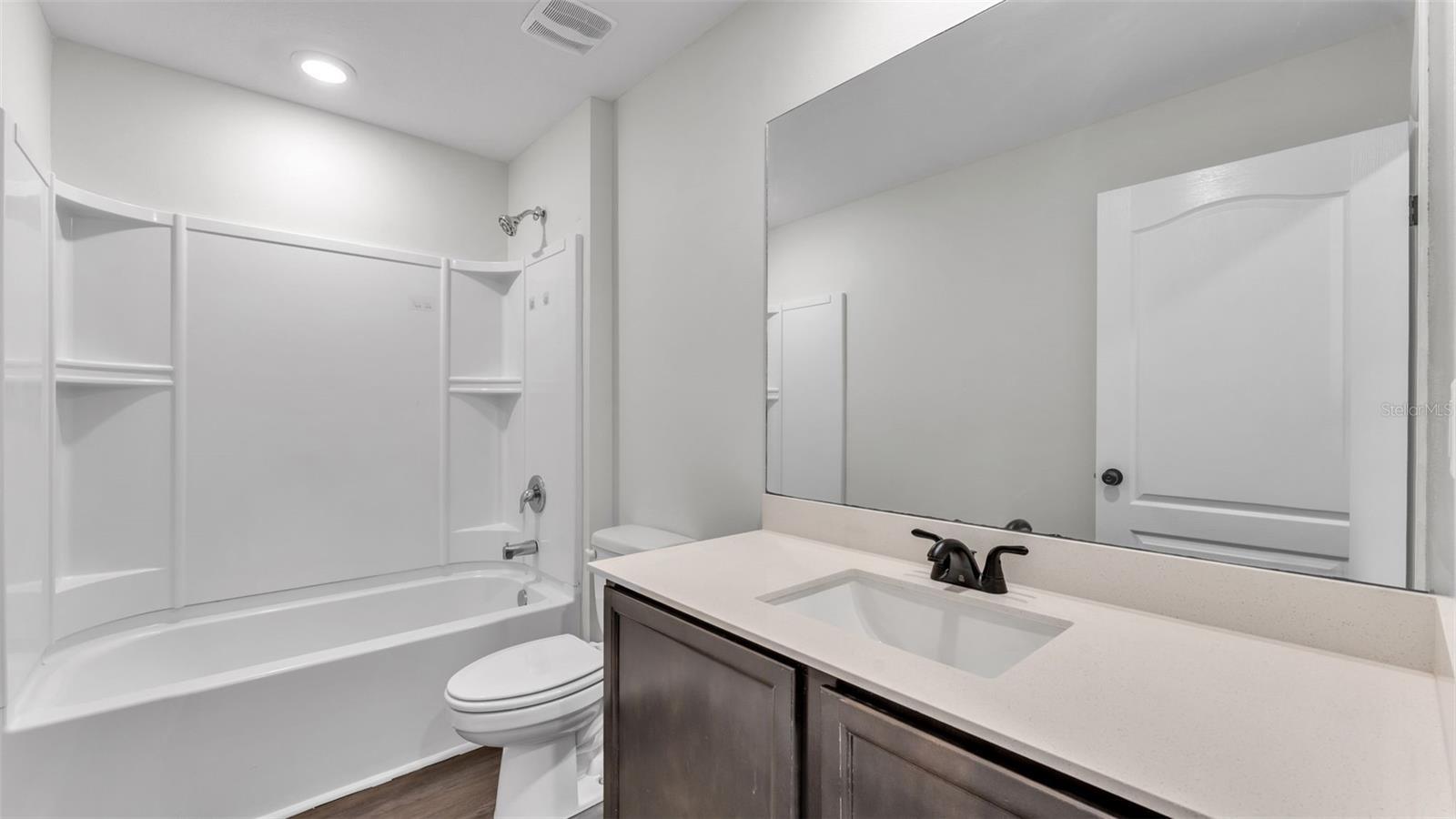 Image 10 of 13 For 1415 Swan Lake Circle