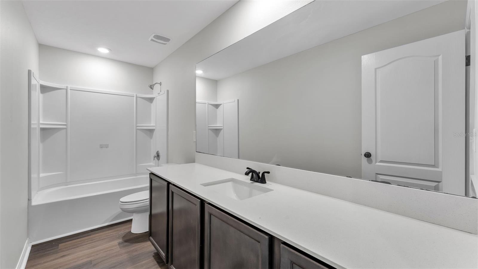 Image 7 of 13 For 1415 Swan Lake Circle