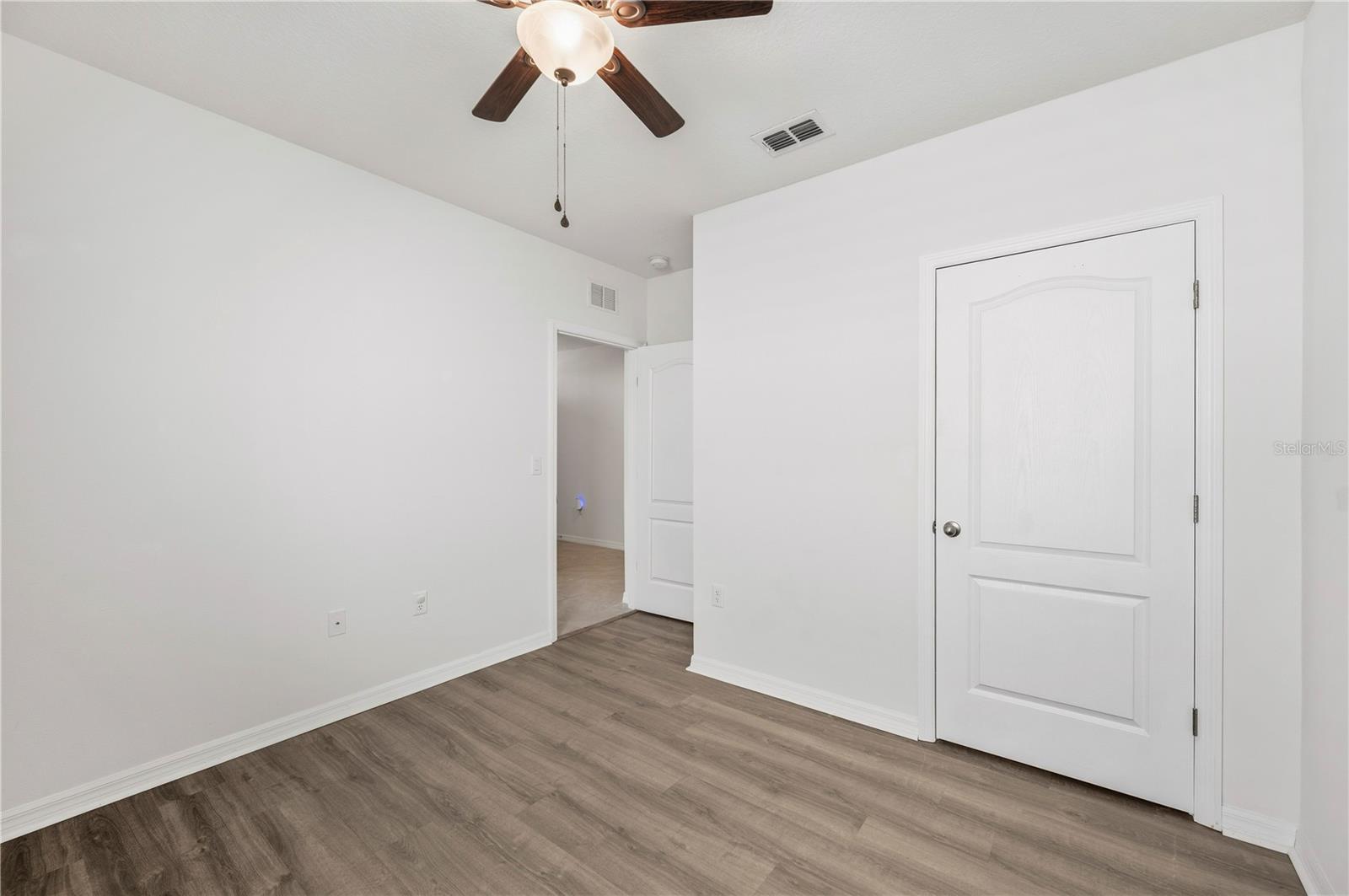 Image 10 of 41 For 2719 Grandbury Grove Road