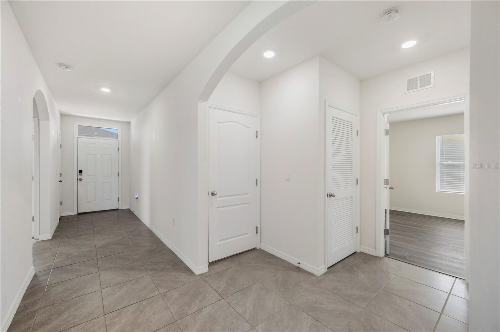 Image 12 of 41 For 2719 Grandbury Grove Road