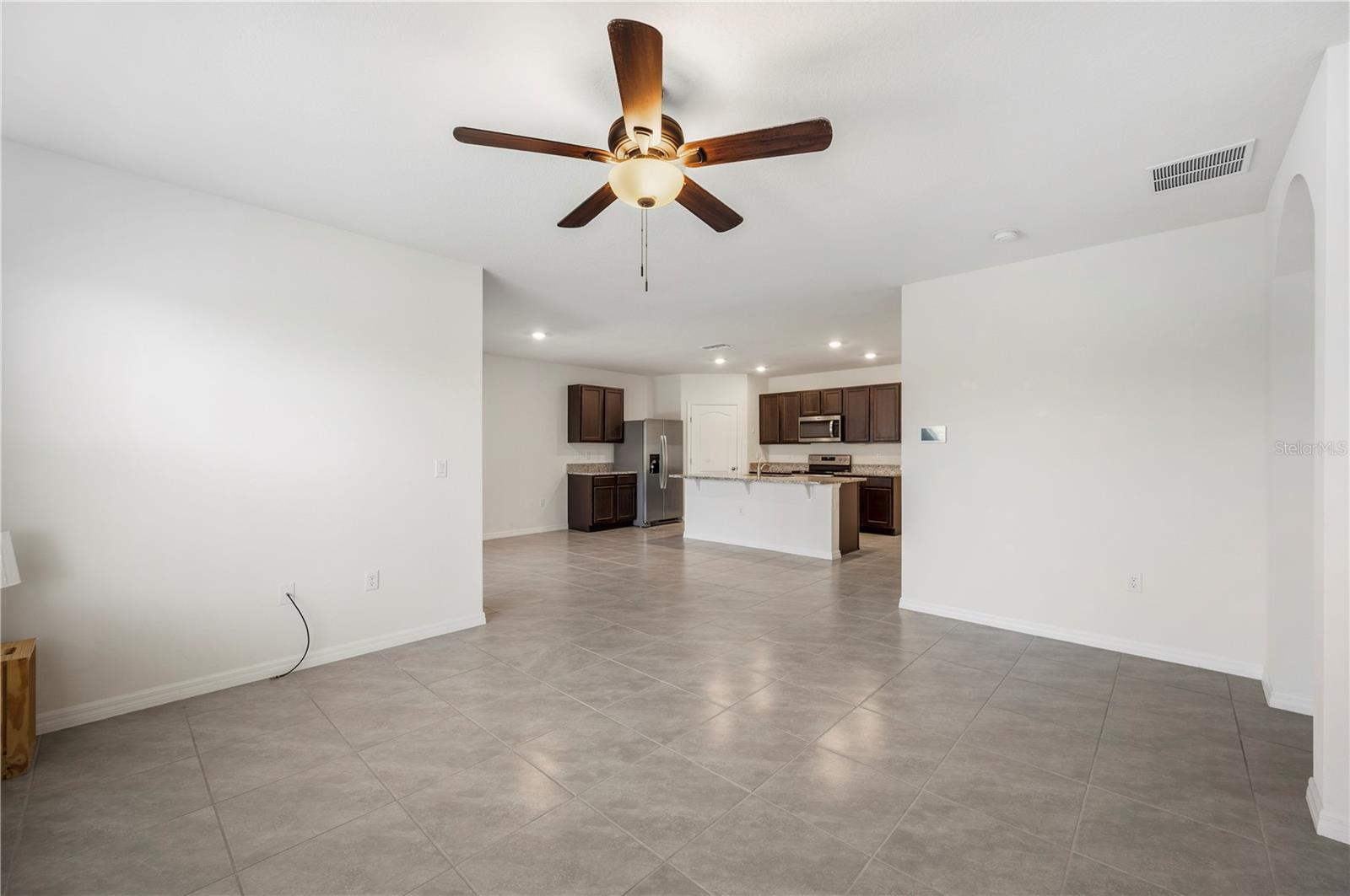 Image 23 of 41 For 2719 Grandbury Grove Road