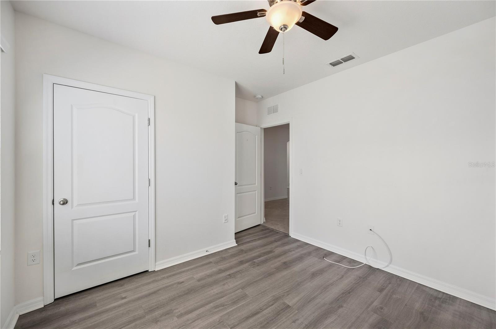 Image 7 of 41 For 2719 Grandbury Grove Road