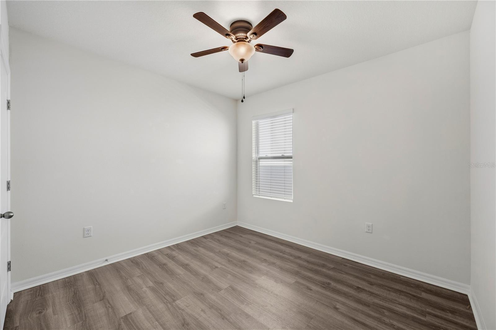 Image 9 of 41 For 2719 Grandbury Grove Road