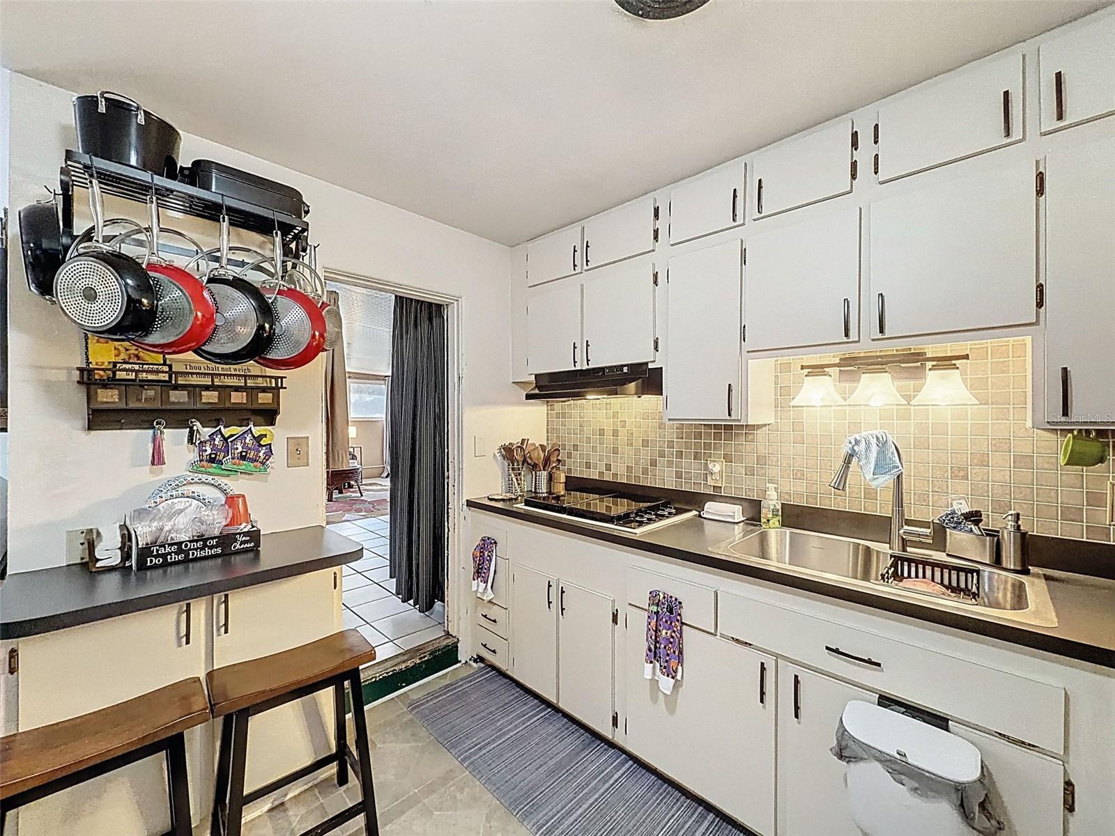 Image 12 of 47 For 34739 Hibiscus Drive