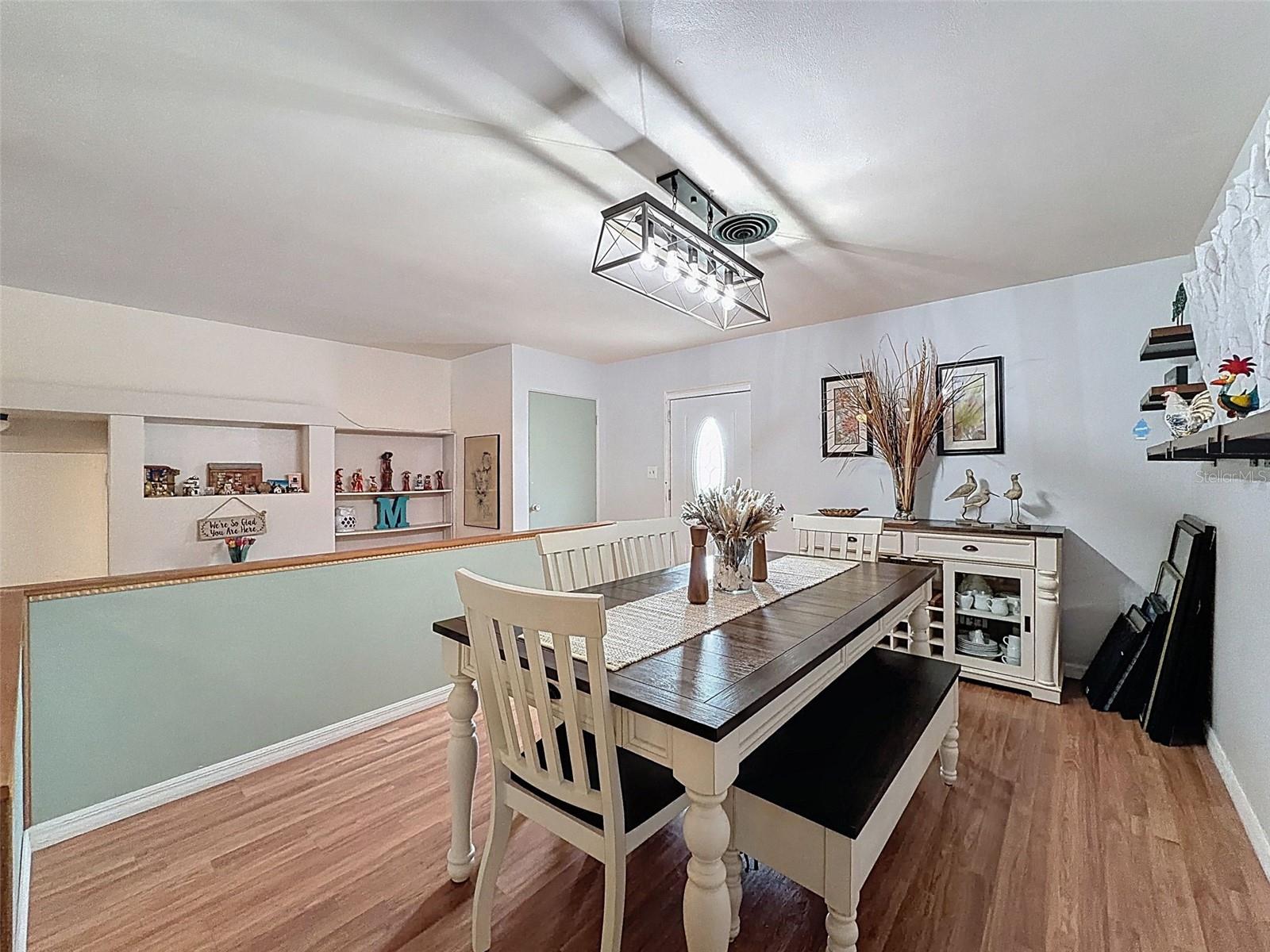 Image 16 of 47 For 34739 Hibiscus Drive