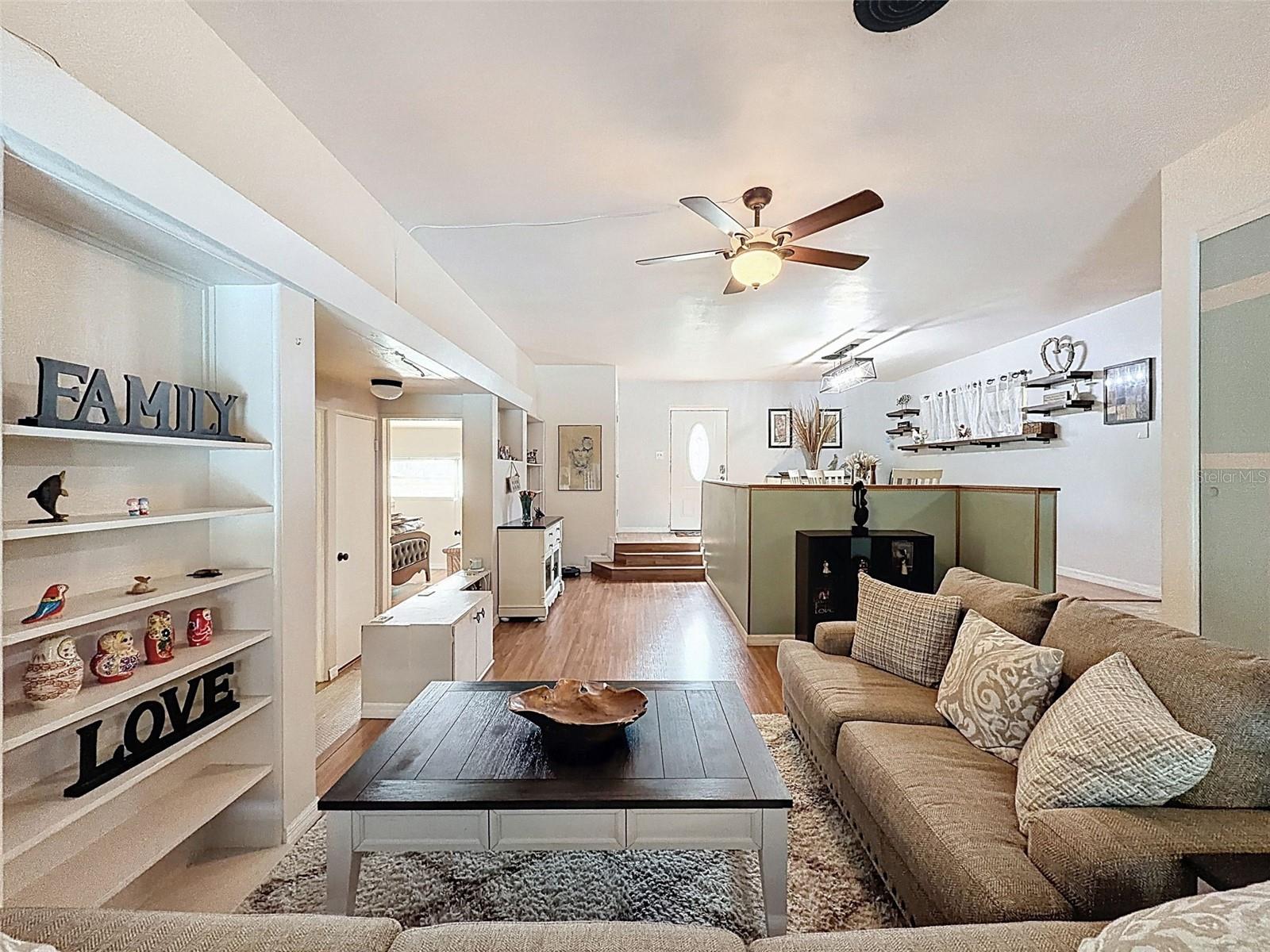 Image 5 of 47 For 34739 Hibiscus Drive