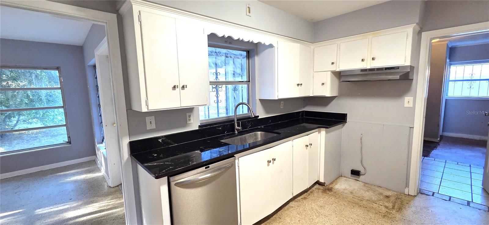 Image 12 of 53 For 6 Golfview Circle Ne