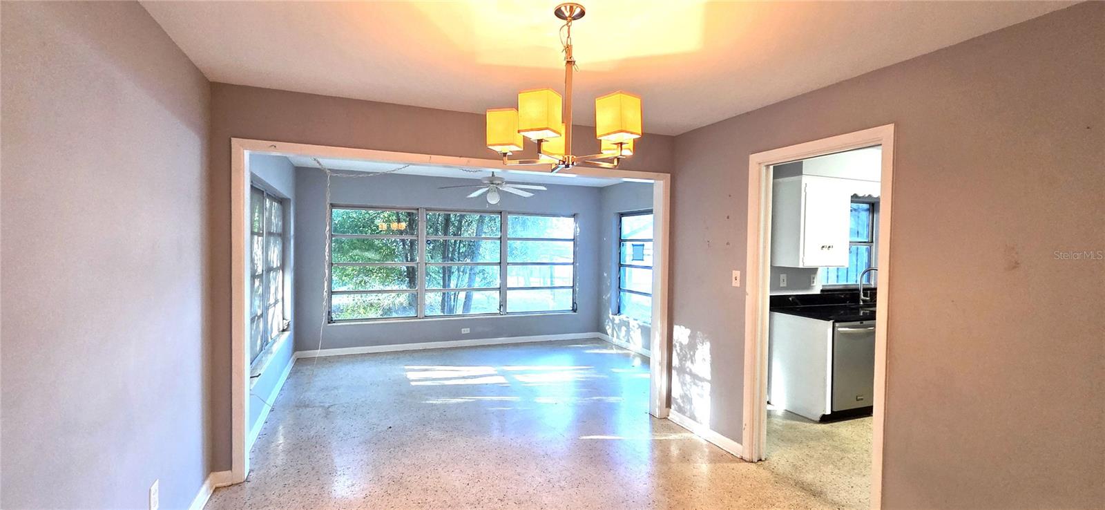 Image 15 of 53 For 6 Golfview Circle Ne