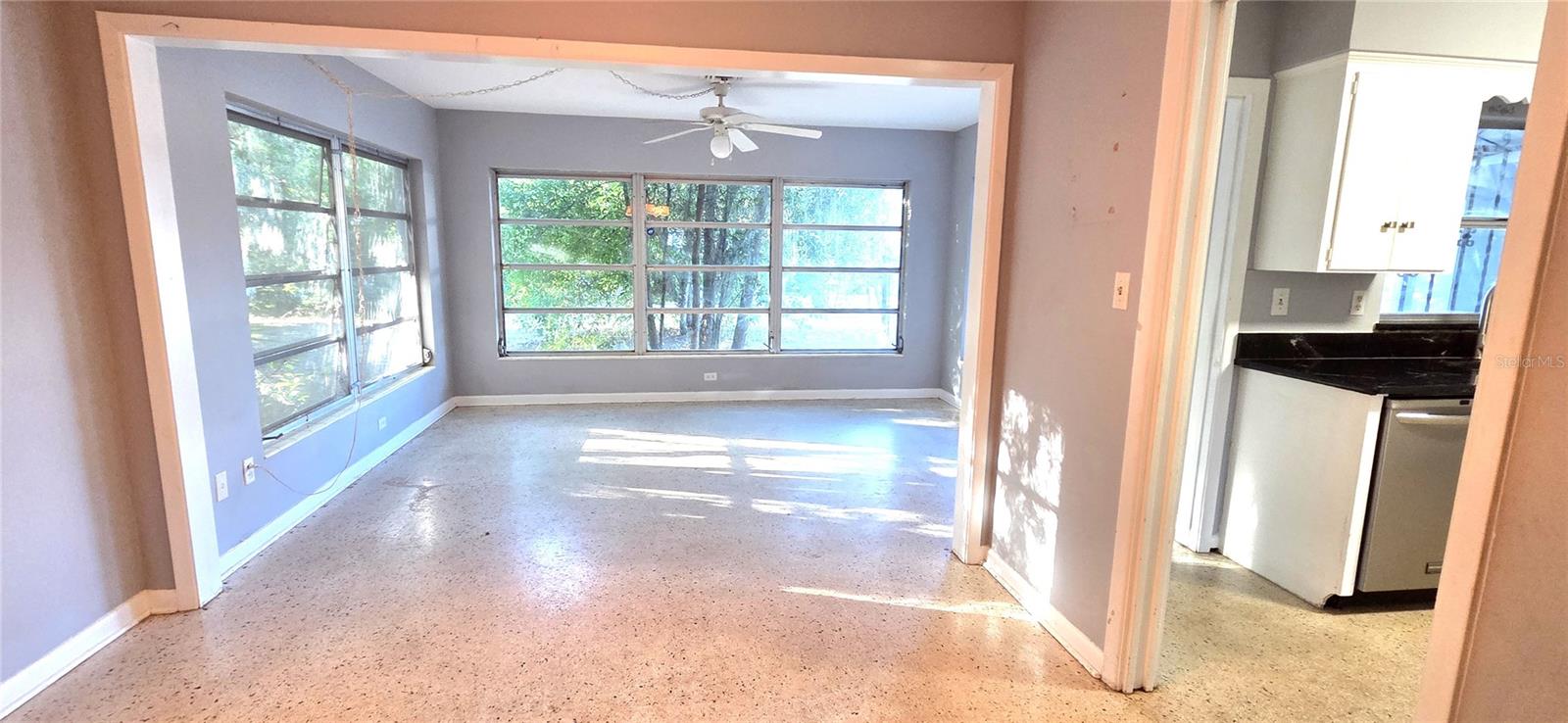 Image 18 of 53 For 6 Golfview Circle Ne