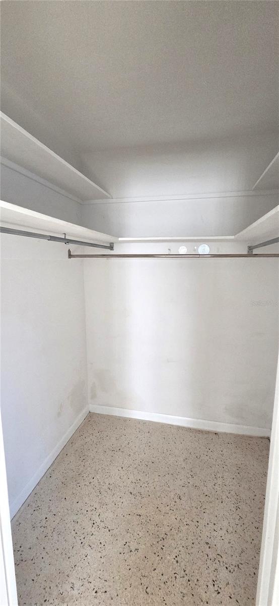 Image 25 of 53 For 6 Golfview Circle Ne