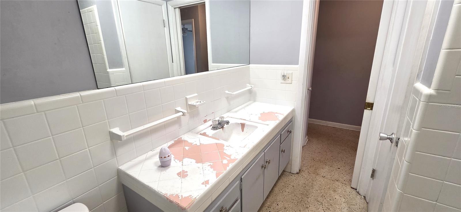 Image 28 of 53 For 6 Golfview Circle Ne