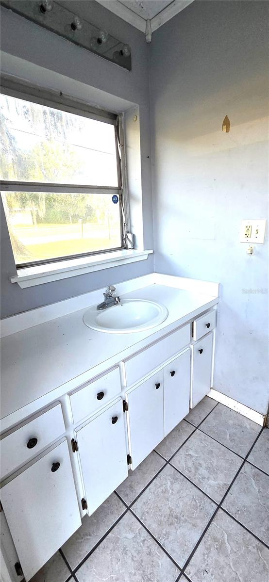 Image 35 of 53 For 6 Golfview Circle Ne