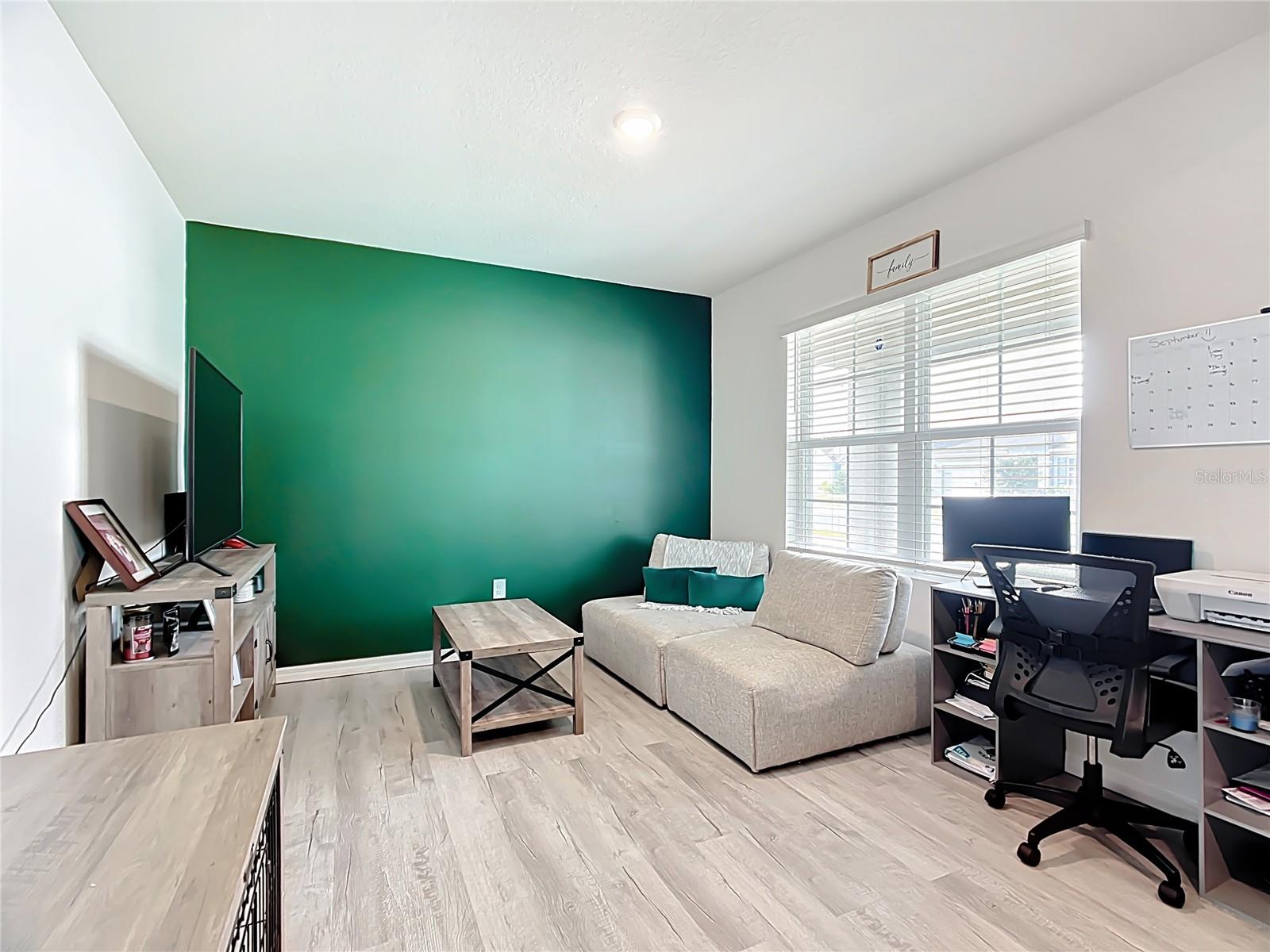 Image 12 of 67 For 605 Honey Bell Road