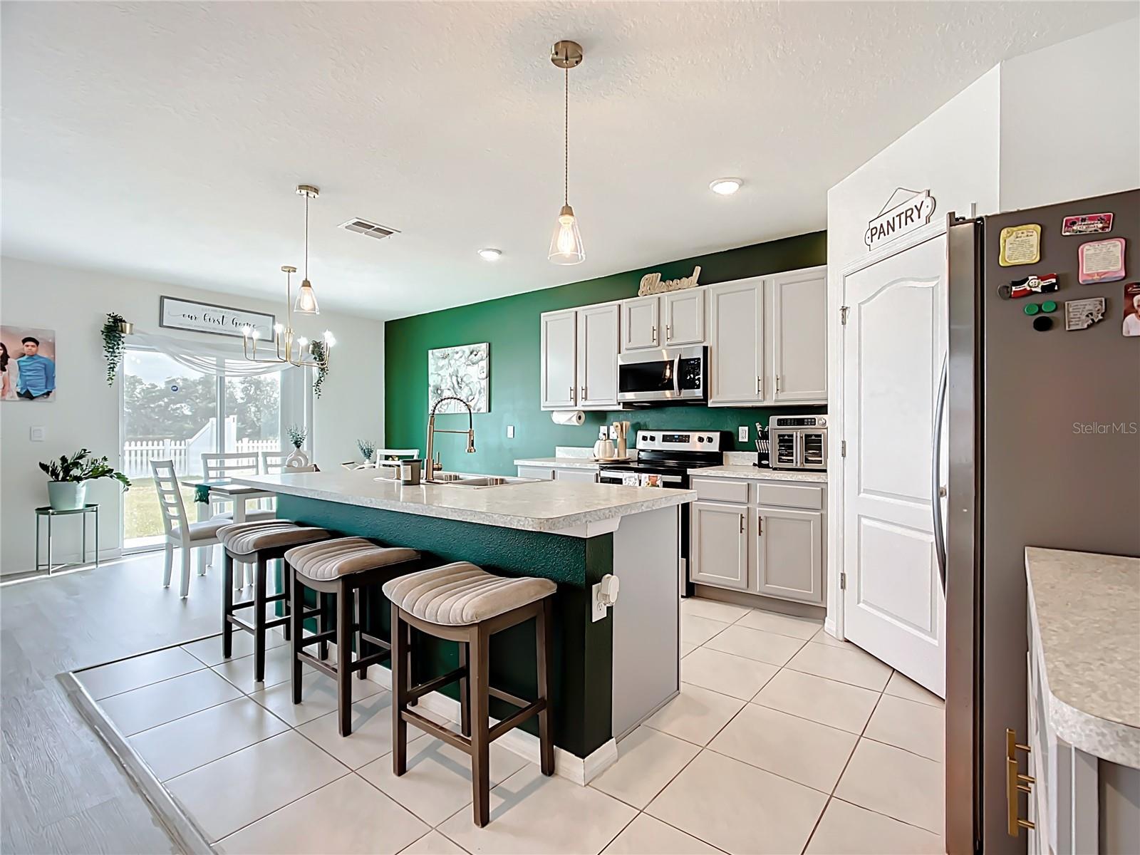 Image 15 of 67 For 605 Honey Bell Road