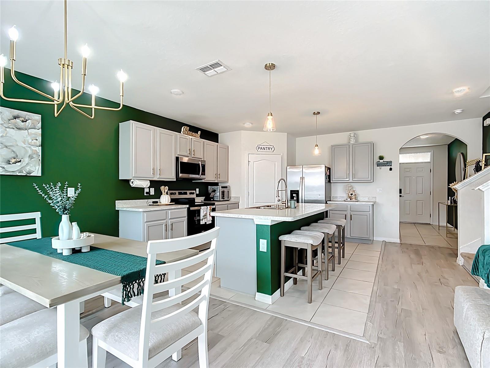 Image 25 of 67 For 605 Honey Bell Road