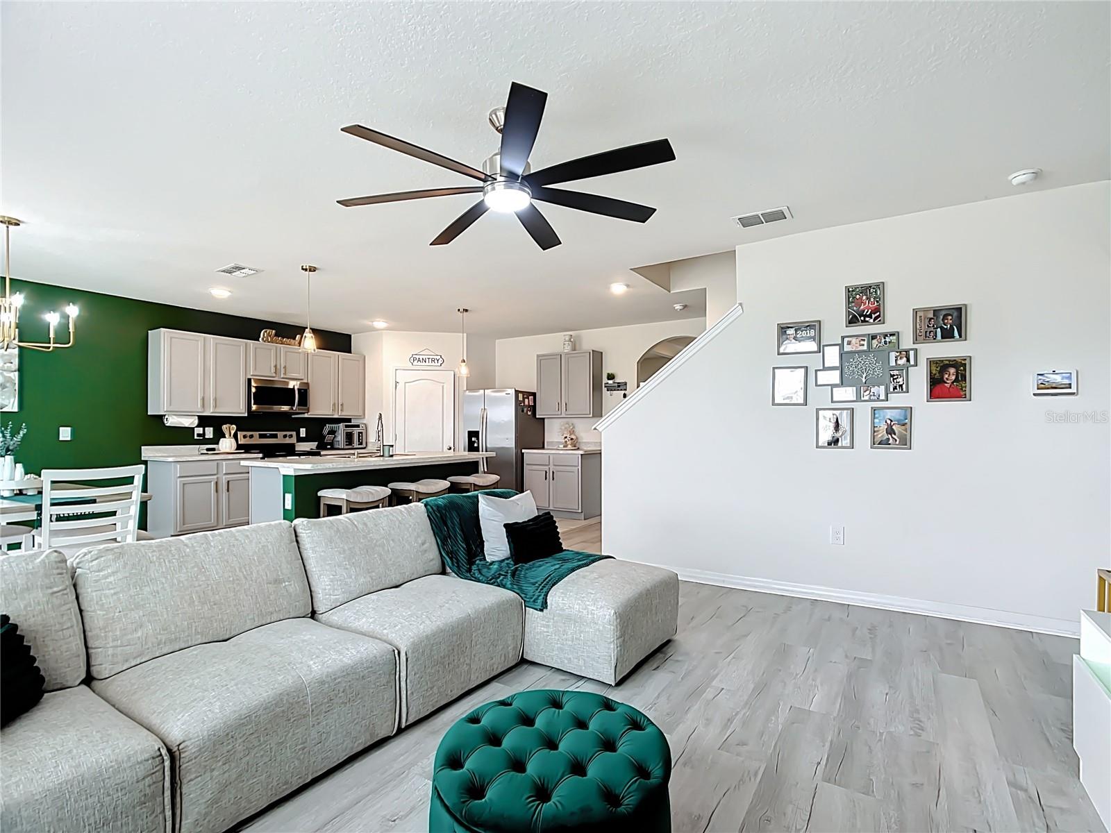 Image 30 of 67 For 605 Honey Bell Road