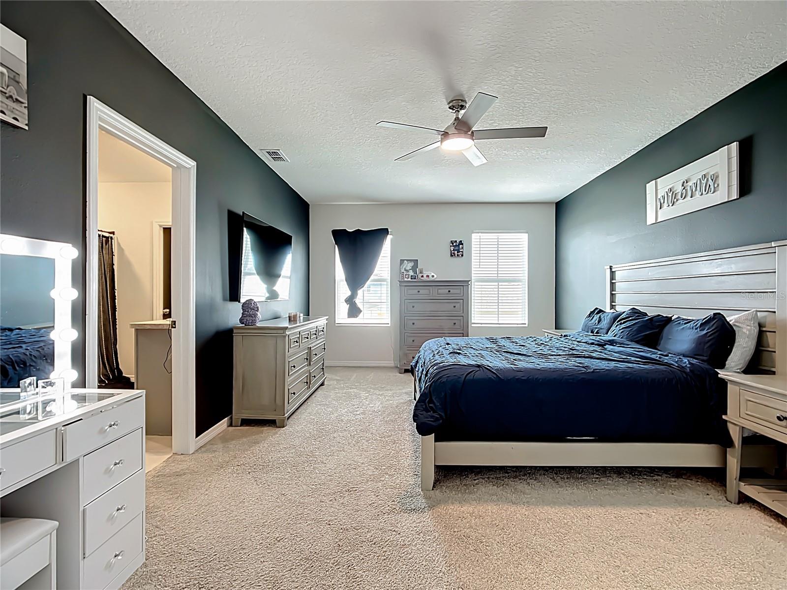 Image 37 of 67 For 605 Honey Bell Road