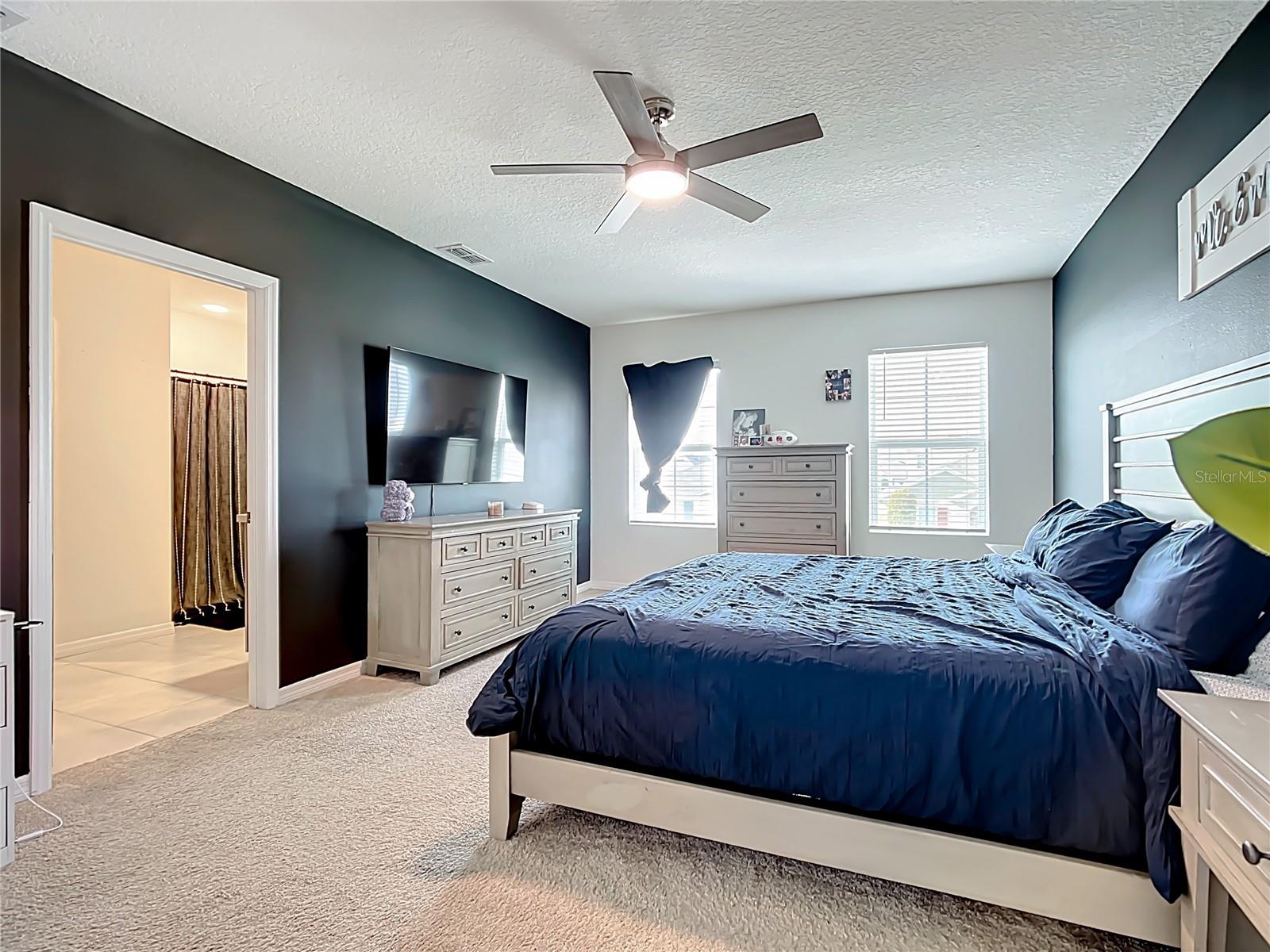 Image 38 of 67 For 605 Honey Bell Road