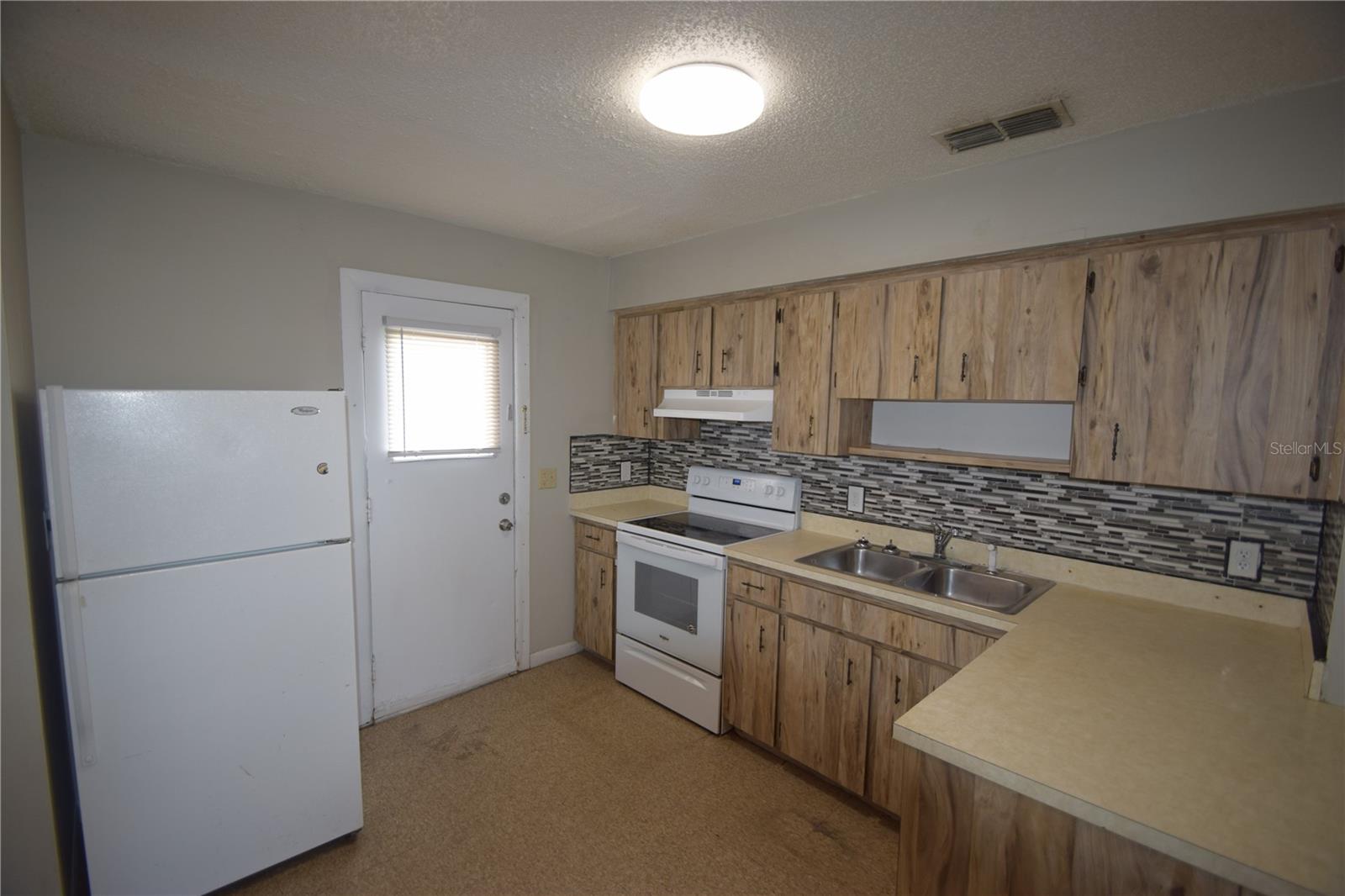 Image 8 of 15 For 115 Leelon Road 115