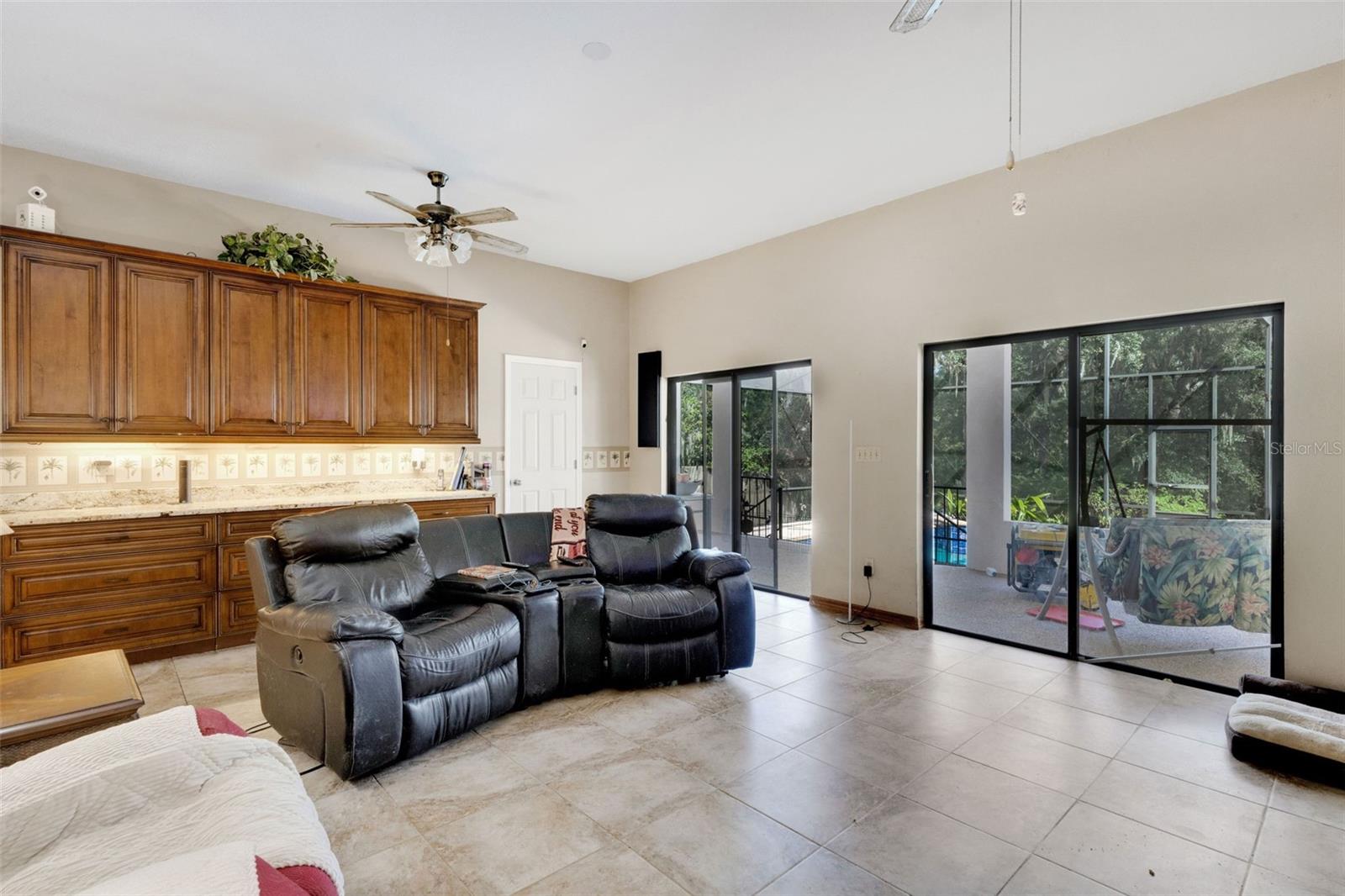 Image 14 of 39 For 6602 Forestwood Drive W