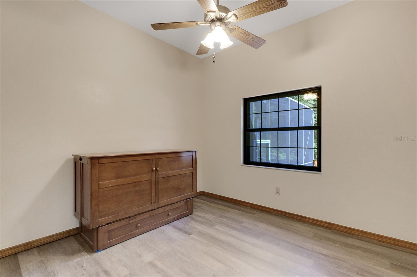 Image 22 of 39 For 6602 Forestwood Drive W