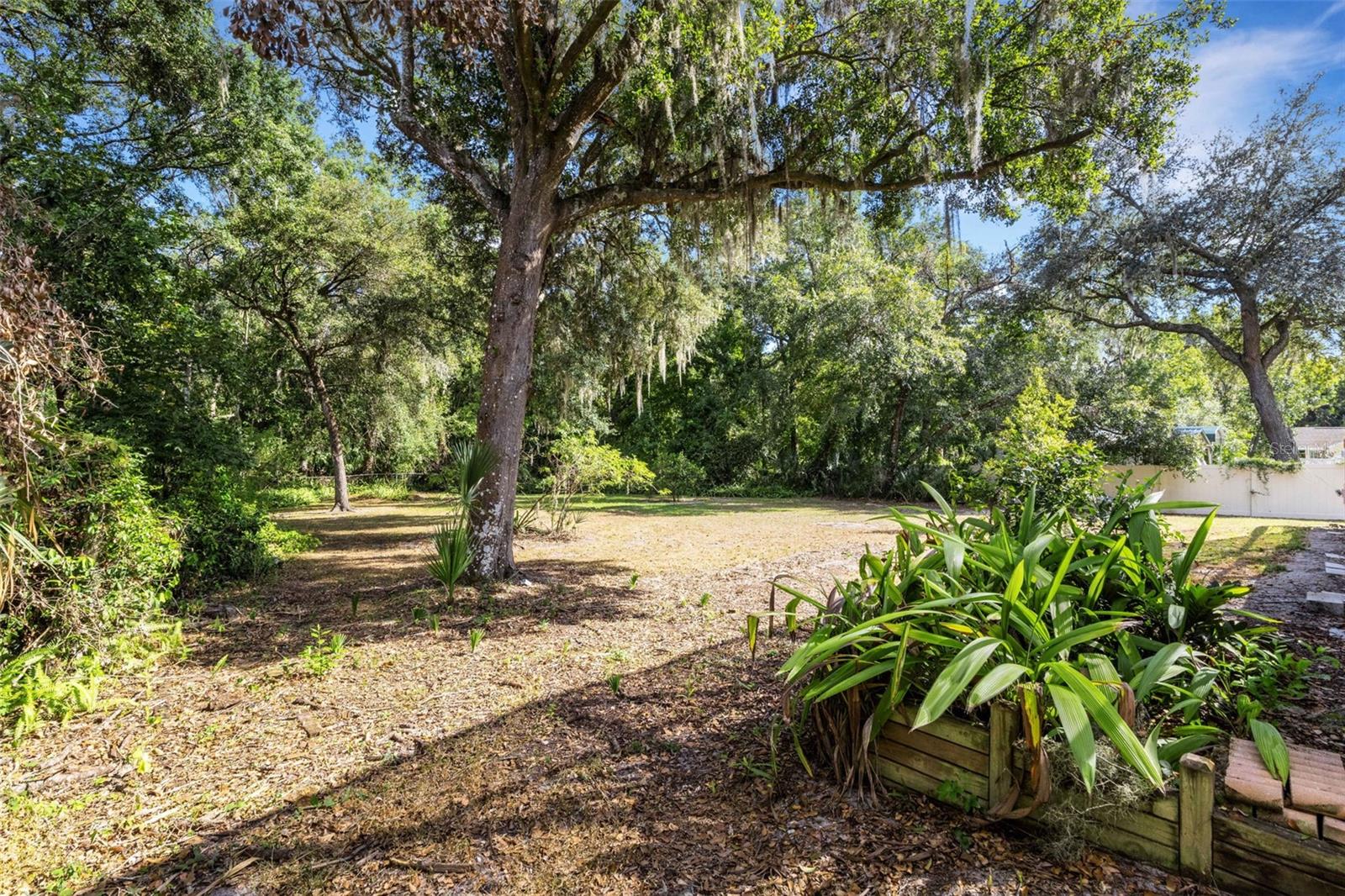 Image 34 of 39 For 6602 Forestwood Drive W