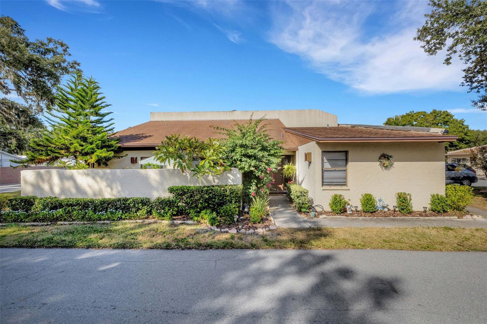 Details for 1880 Crystal Lake Drive 26, LAKELAND, FL 33801