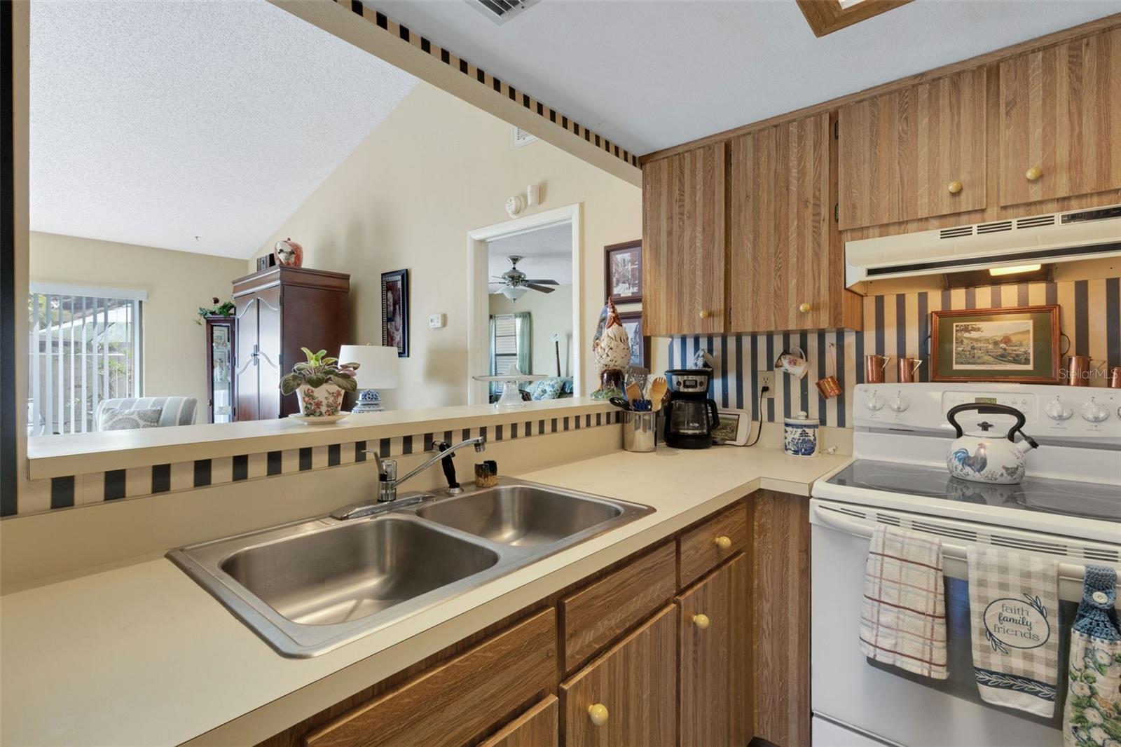 Image 10 of 33 For 1880 Crystal Lake Drive 26