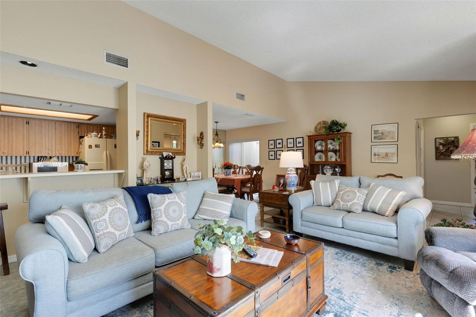 Image 3 of 33 For 1880 Crystal Lake Drive 26