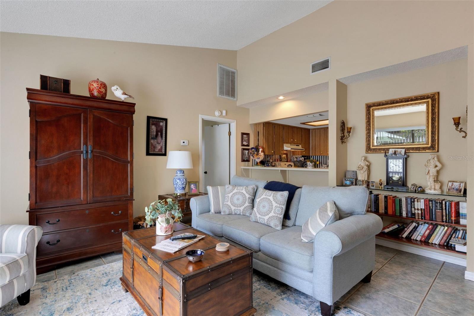 Image 4 of 33 For 1880 Crystal Lake Drive 26