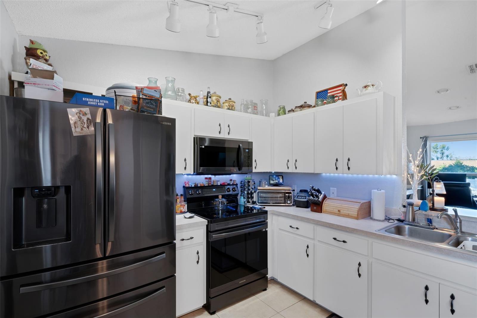 Image 4 of 24 For 3003 Chasewood Drive