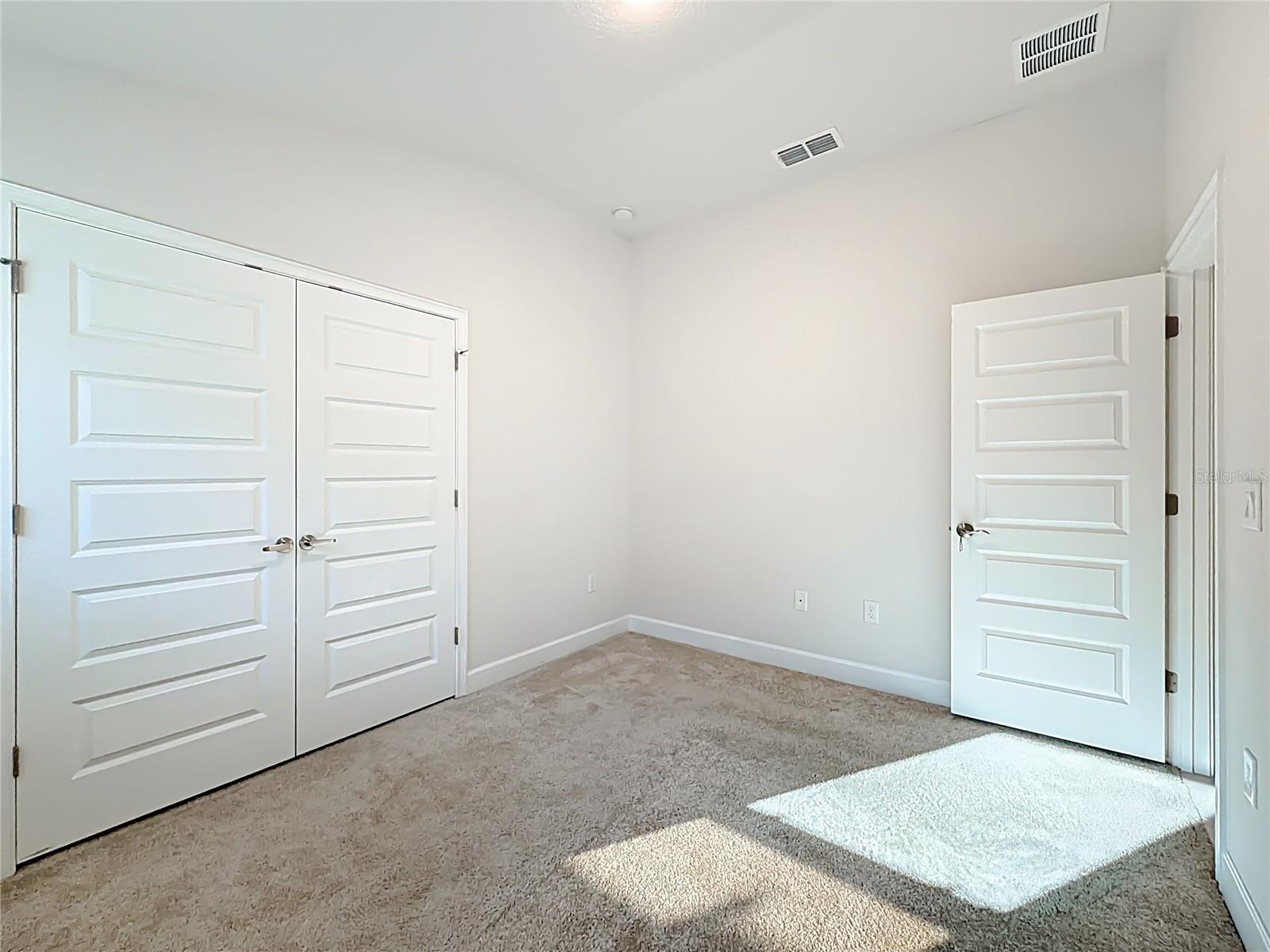 Image 14 of 32 For 1106 Yumuri Street