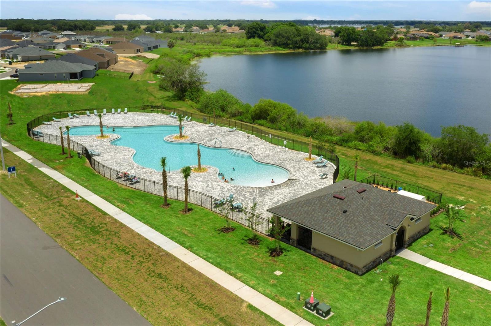 Image 32 of 32 For 1106 Yumuri Street