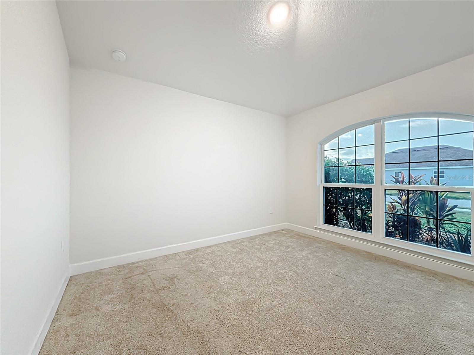 Image 8 of 32 For 1106 Yumuri Street