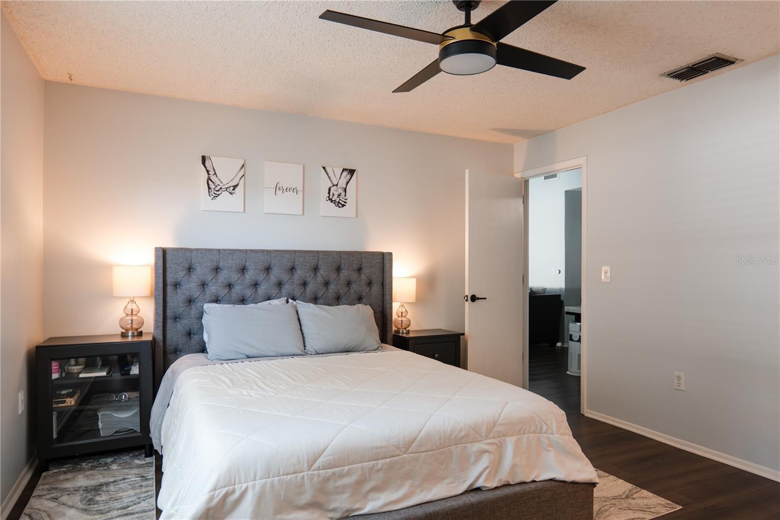 Image 10 of 23 For 6325 Doe Circle E