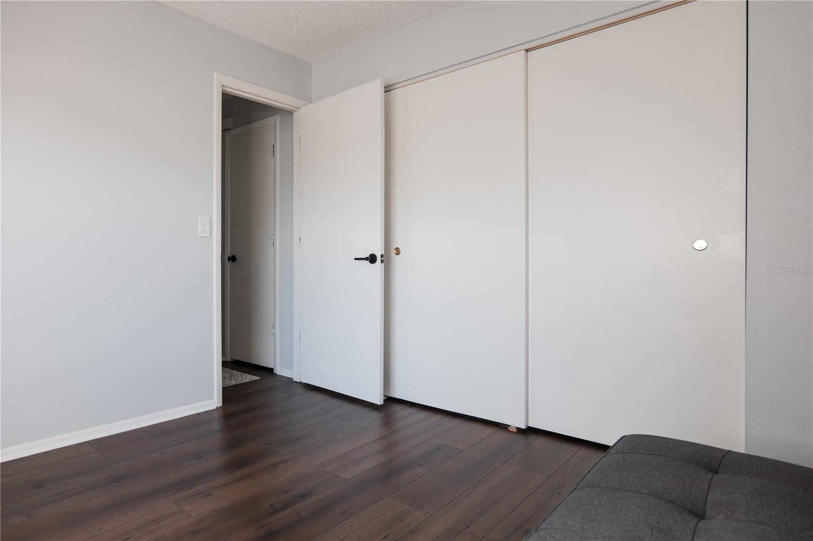 Image 15 of 23 For 6325 Doe Circle E