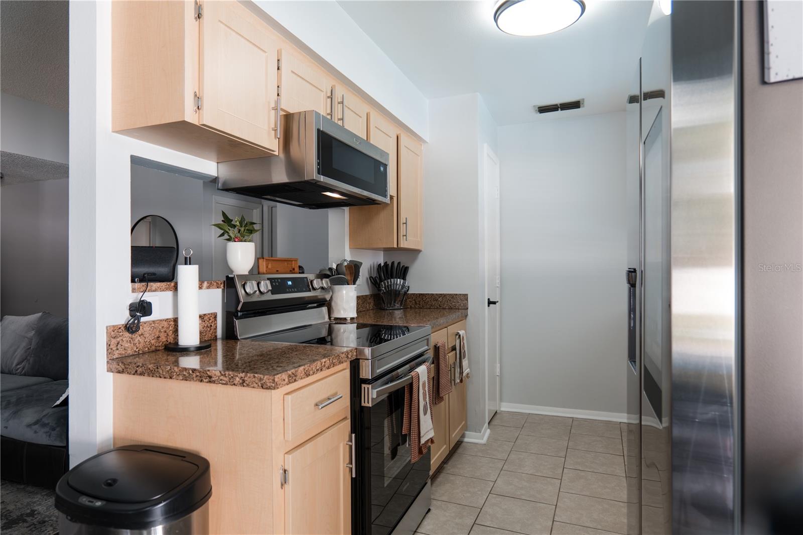 Image 9 of 23 For 6325 Doe Circle E