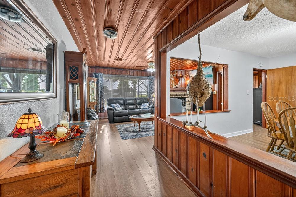 Image 13 of 43 For 427 Longfellow Boulevard