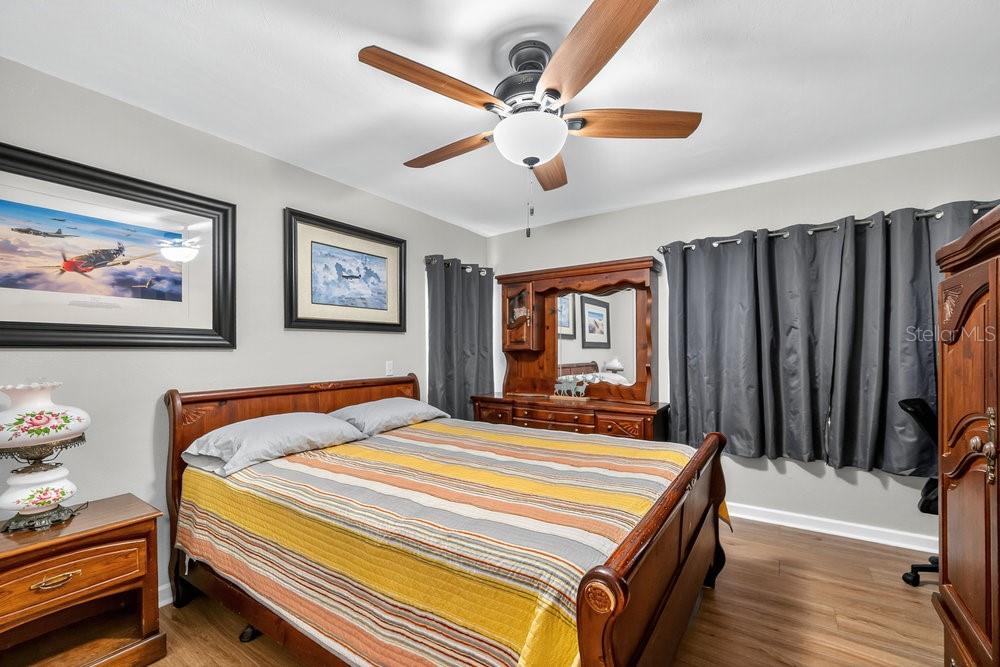 Image 24 of 43 For 427 Longfellow Boulevard