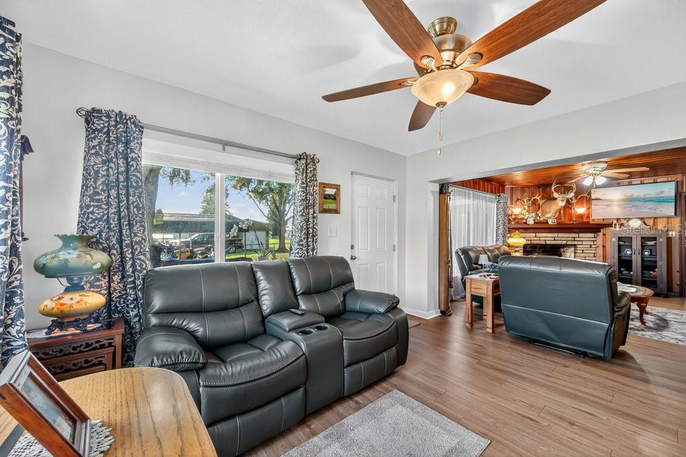 Image 8 of 43 For 427 Longfellow Boulevard