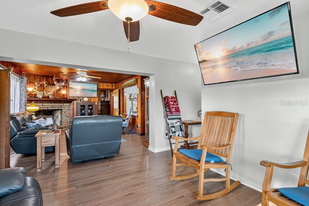 Image 9 of 43 For 427 Longfellow Boulevard