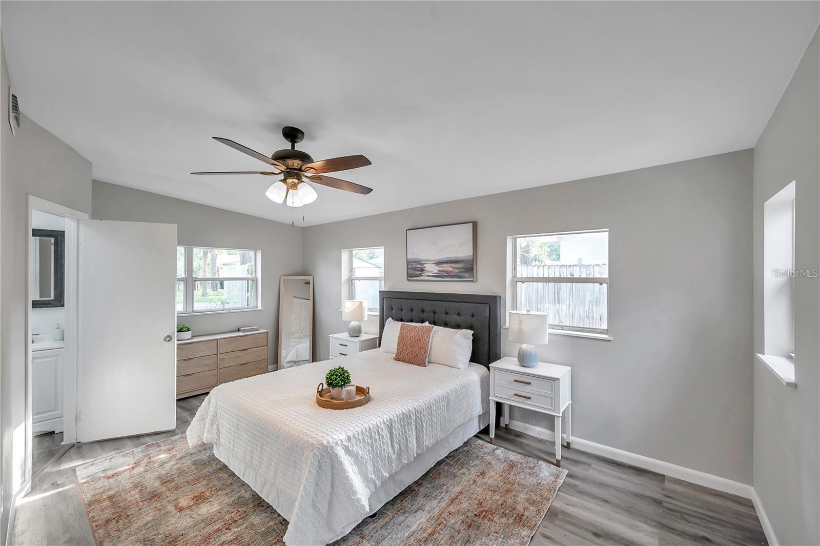 Image 25 of 58 For 8100 5th Street N