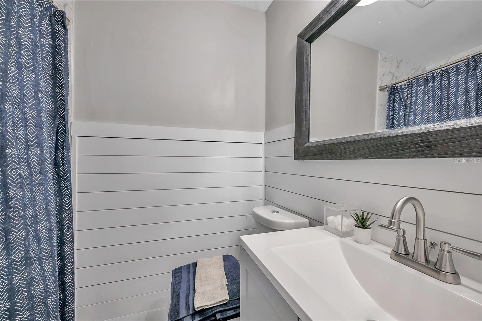 Image 30 of 58 For 8100 5th Street N