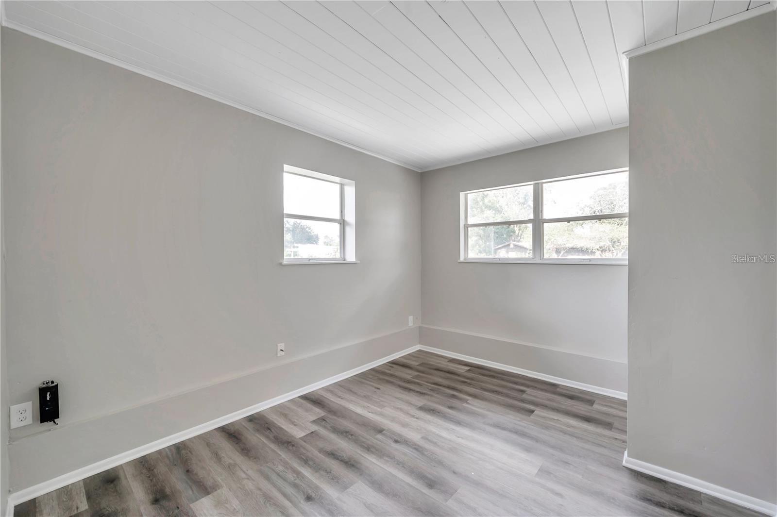 Image 31 of 58 For 8100 5th Street N