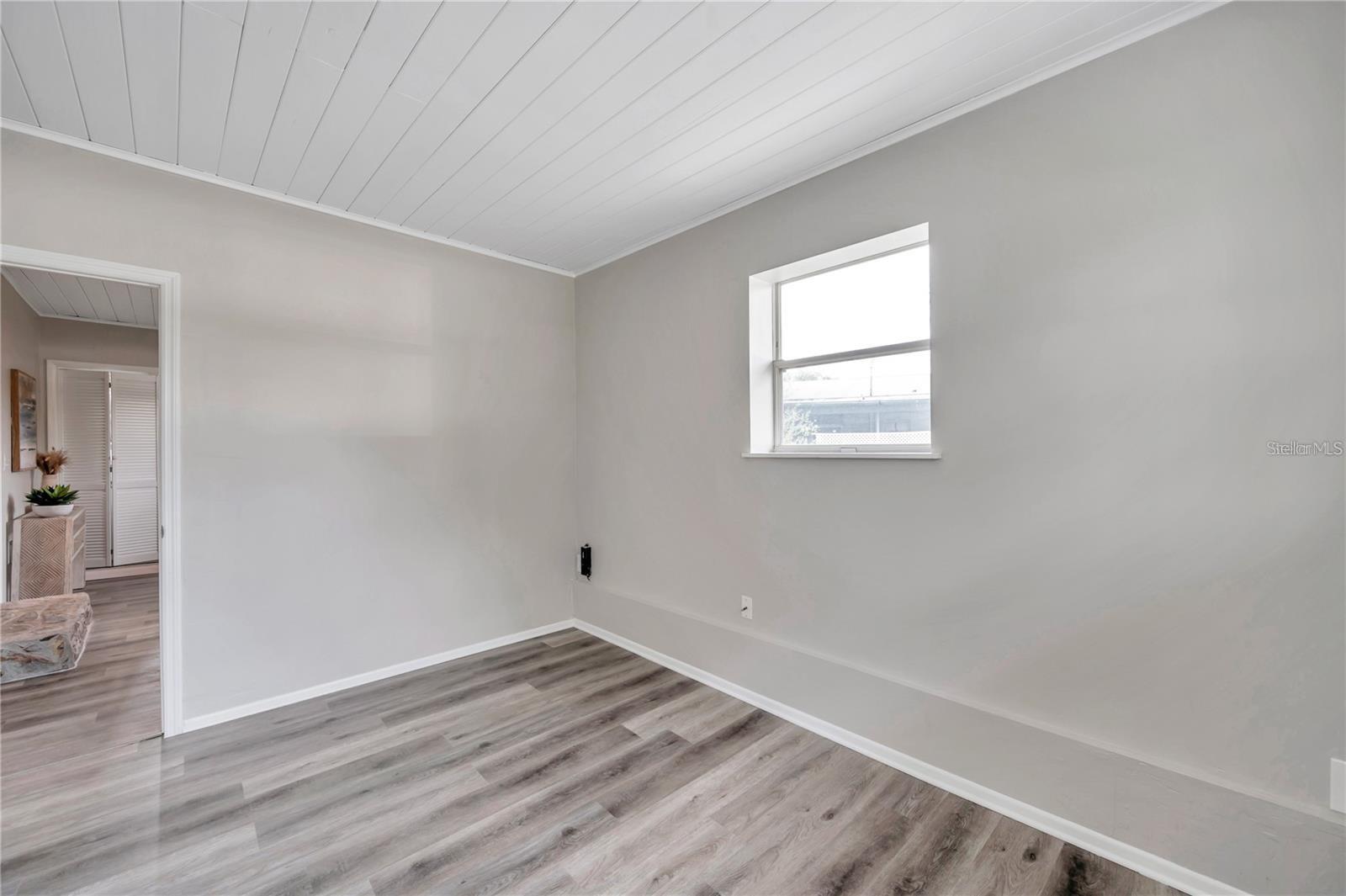 Image 34 of 58 For 8100 5th Street N