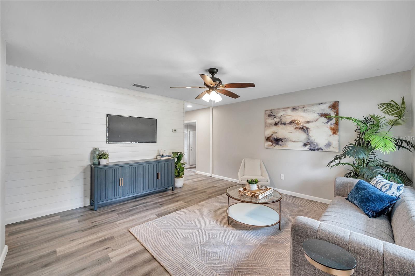 Image 4 of 58 For 8100 5th Street N