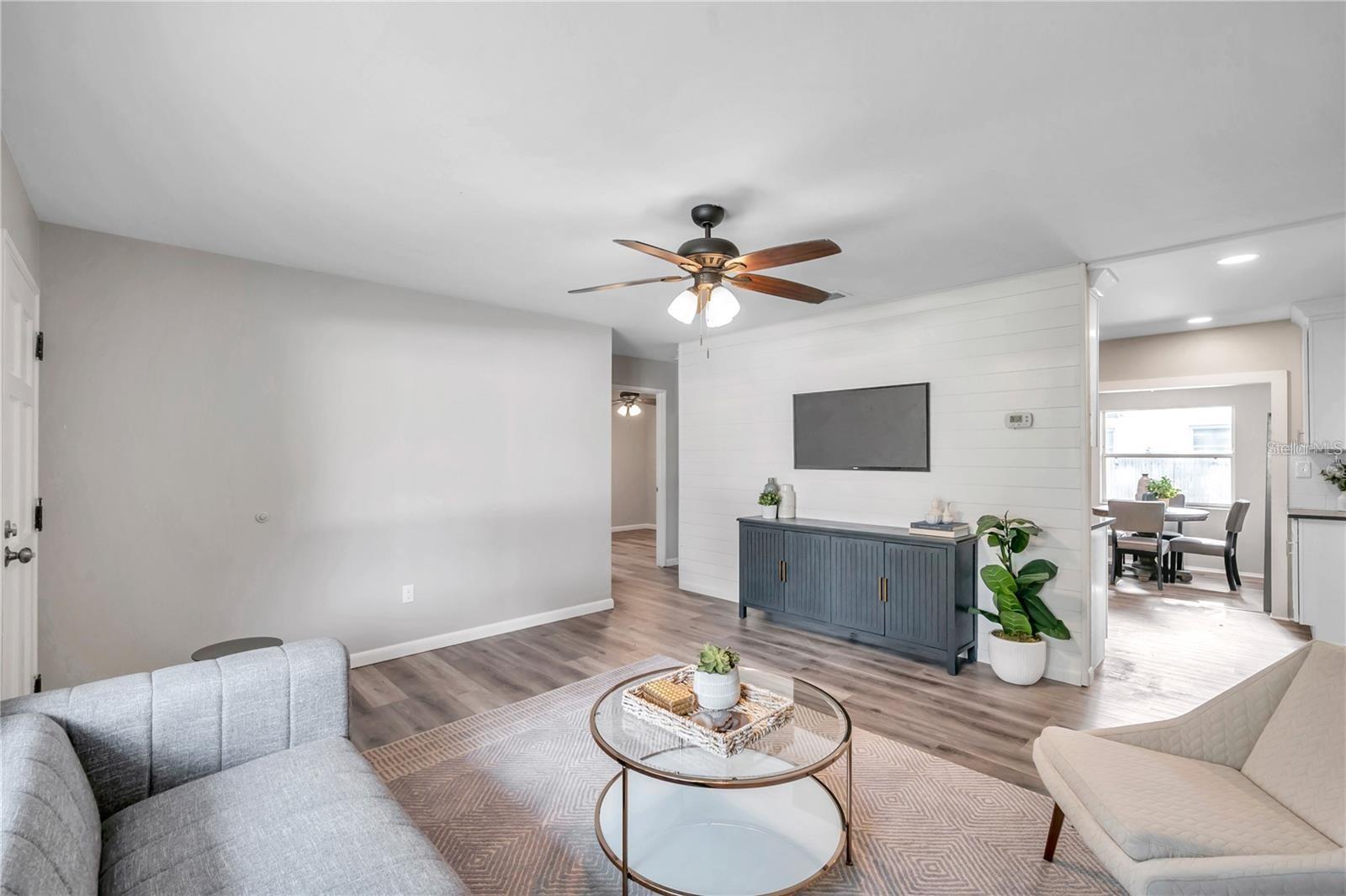 Image 7 of 58 For 8100 5th Street N