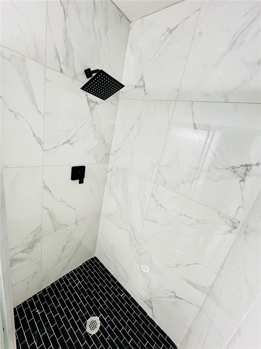 Image 14 of 21 For 1824 Kendrick Lane